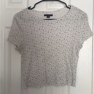 American Eagle Outfitters White Floral Short Sleeve Top
